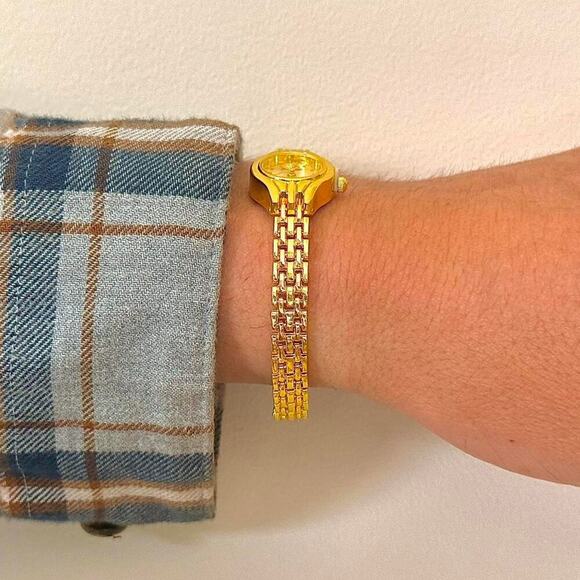 Y2K Gold Quartz Watch with Linked Band & Round Dial Unisex 8.5" New - Picture 2 of 5